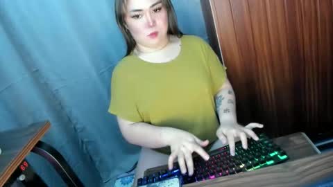 Millany online show from April 24, 12:51 pm