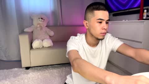 Emmy online show from March 9, 9:13 am