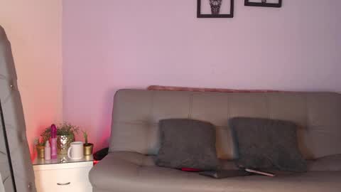 sugar_dollq online show from April 1, 11:01 pm