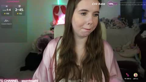 Mia online show from October 25, 9:15 pm