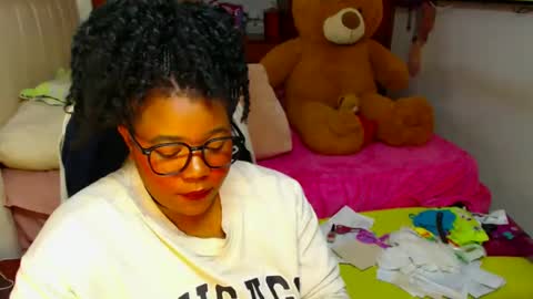 Cami   Back in 2 hours online show from December 10, 6:11 am