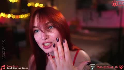 Snapshot of suk_ki chatting on February 25, 7:20 am Lika ginger  Jessy blond   online show from February 25, 7:20 am