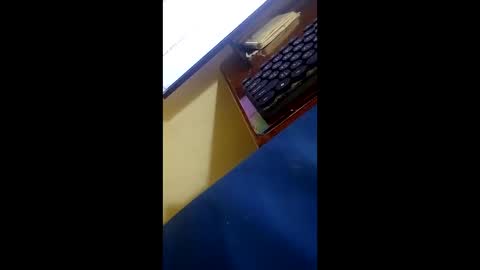 sukihogirls online show from December 5, 9:30 am