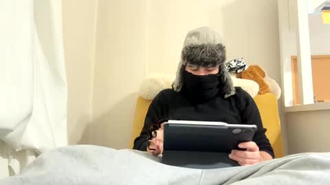 Snapshot of sullyniko chatting on October 19, 10:25 pm Niko online show from October 19, 10:25 pm