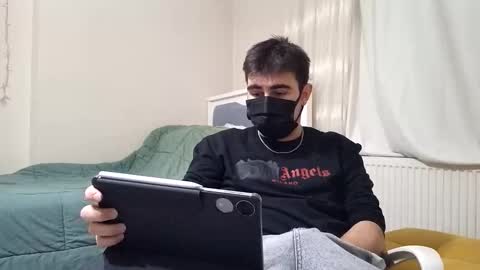 Snapshot of sullyniko chatting on October 17, 8:57 pm Niko online show from October 17, 8:57 pm