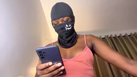 maskedtemptress online show from March 30, 8:25 am