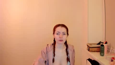 Summer Preston online show from December 20, 3:35 am