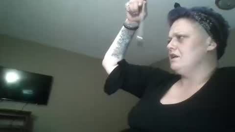 Summer Divine online show from November 22, 5:06 am