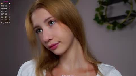 Lily online show from October 18, 1:37 pm