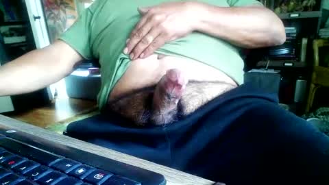 Snapshot of sunny562 chatting on February 8, 8:32 pm sunny562 online show from February 8, 8:32 pm