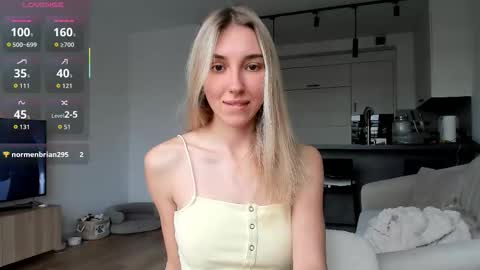 Rina online show from November 17, 8:50 am