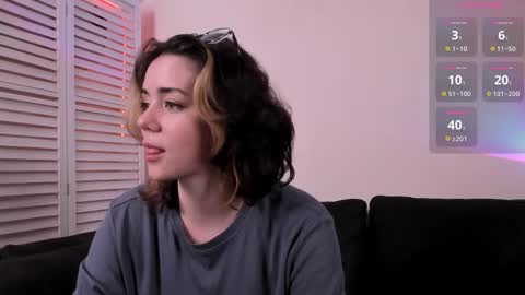 Snapshot of sunny_teaze chatting on October 12, 8:18 am Sunny online show from October 12, 8:18 am