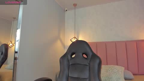  S U N N Y online show from March 27, 1:01 pm