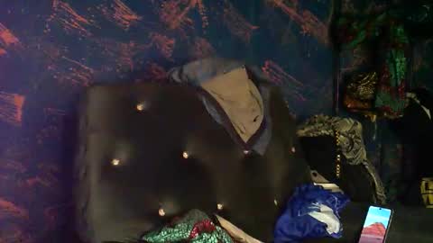 Sunnyblack2 online show from February 17, 5:28 am