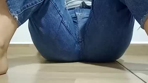 Annie online show from December 17, 5:30 pm