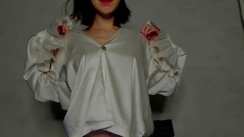 Una online show from December 19, 11:44 pm