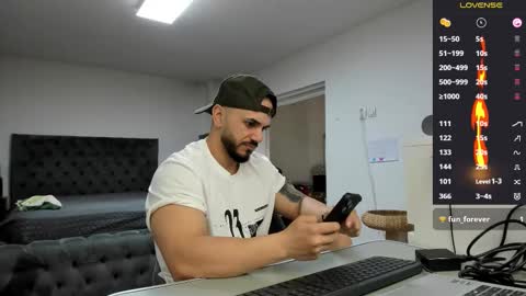 supermanboyxxl online show from March 26, 7:24 am