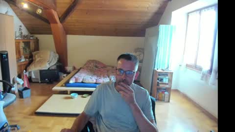 supersquirrel81 online show from August 9, 7:25 am