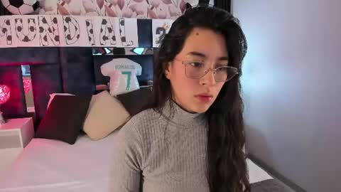 Susann online show from June 17, 12:32 pm