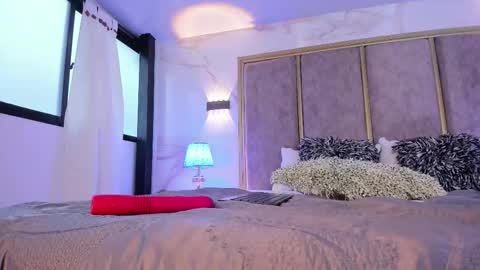 Susann online show from September 17, 8:12 pm