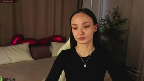 Annie online show from May 6, 1:44 am