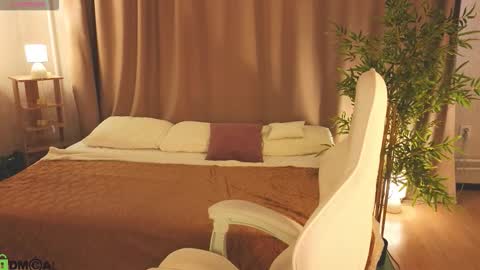 Annie online show from February 20, 2:11 am