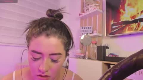     online show from November 25, 1:59 am