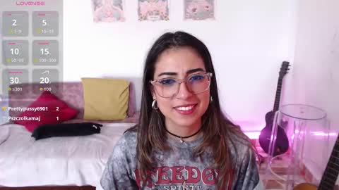 Susana hendrix    online show from November 26, 7:43 pm