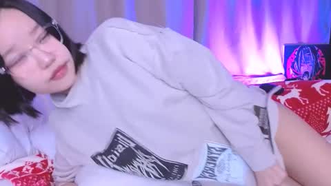 Sua online show from January 8, 12:05 am