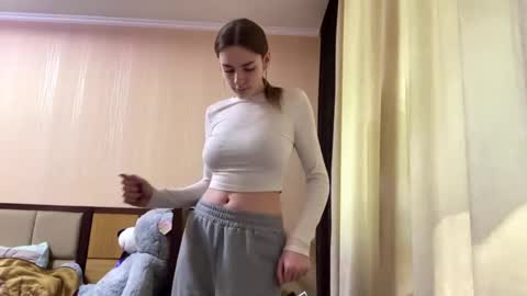 Emila online show from May 16, 10:36 am