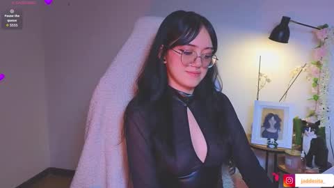 Snapshot of suzumi_ chatting on October 3, 4:21 am Jadde  online show from October 3, 4:21 am