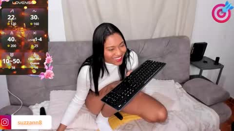 suzzann_rugg online show from December 18, 2:07 am