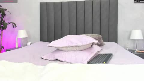 Sven online show from May 9, 1:22 am