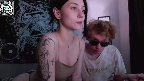 sweaties3 online show from October 9, 3:28 pm