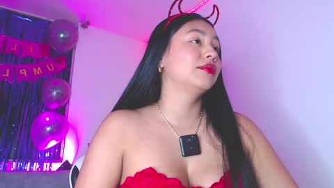 Amy  IG sweeet amy0 online show from October 8, 9:21 pm