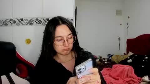 sweet__suck69bitch online show from June 30, 10:25 am