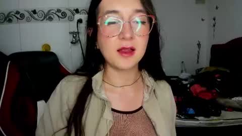 sweet__suck69bitch online show from June 29, 4:53 am