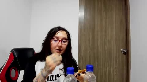 sweet__suck69bitch online show from February 20, 2:51 am