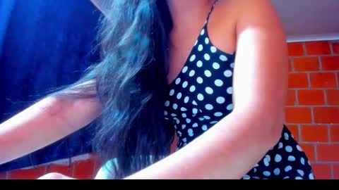 sweet and hot alaia online show from February 23, 6:26 am