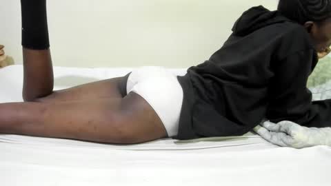 sweet_arya1 online show from October 31, 4:46 am