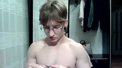 Sweet boy06 online show from June 28, 9:55 pm