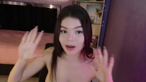 Snapshot of sweet_c4ndy chatting on October 21, 5:05 pm Candy online show from October 21, 5:05 pm
