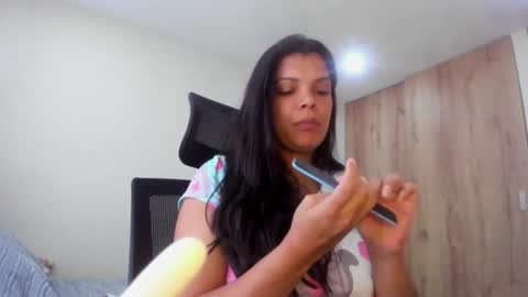 Kendra online show from January 14, 2:14 pm