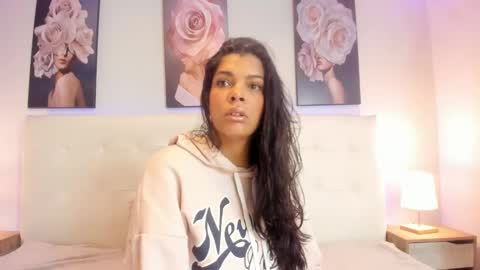 Kendra online show from February 5, 12:27 pm