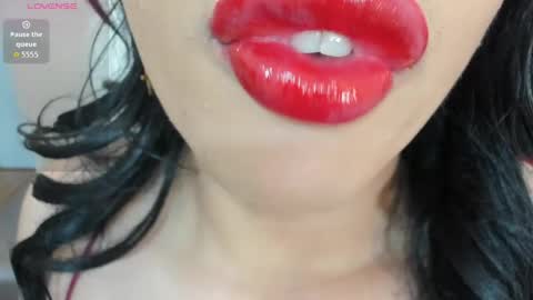 sweet_eliizabeth online show from May 7, 12:45 pm