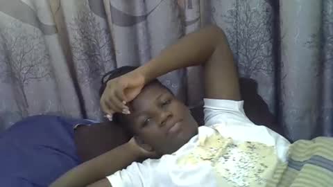 Edah online show from April 25, 1:13 pm