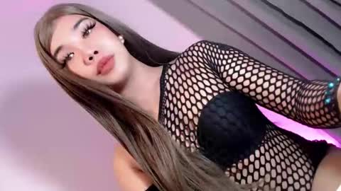 sweet_katrina69 online show from October 10, 3:23 am