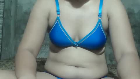 sweet_lily0613 online show from February 23, 1:57 am