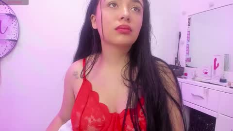 Mia Johns online show from September 17, 10:30 am