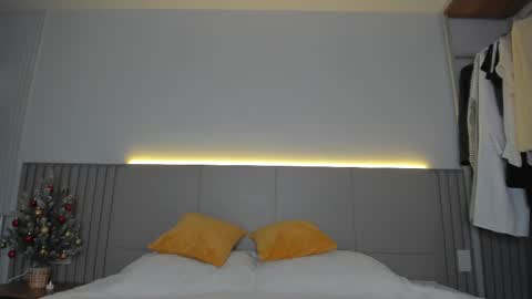 Sofi online show from December 20, 5:03 am